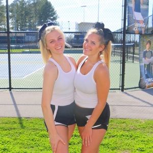 Meet your Posher, Ella